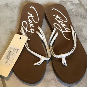 Roxy flip flops